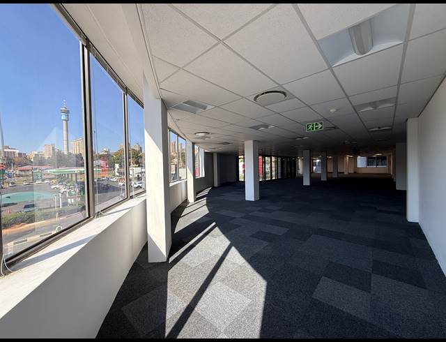433M² OFFICE TO LET IN PARKTOWN